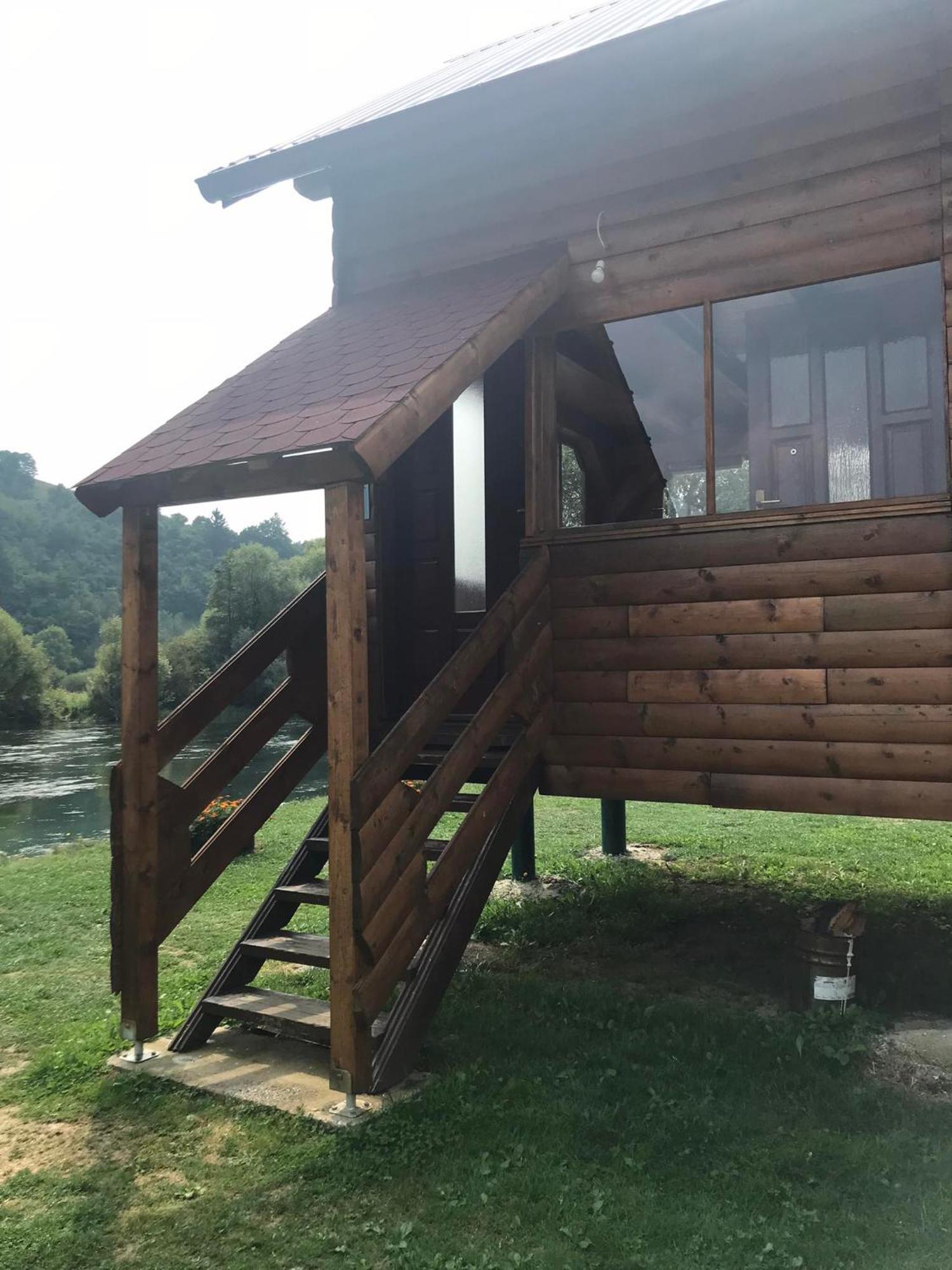 SipovoVikendica Na Plivi别墅 外观 照片