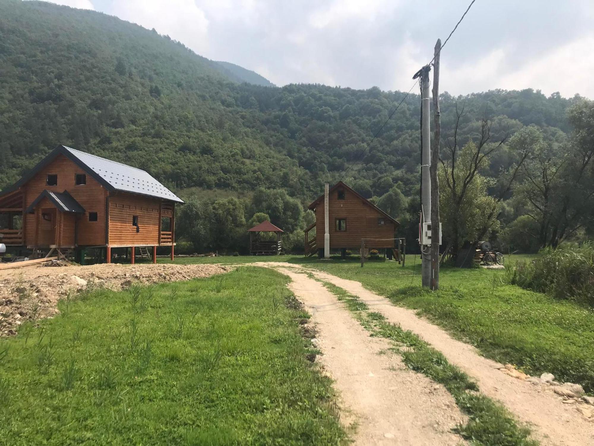 SipovoVikendica Na Plivi别墅 外观 照片